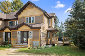 Townhouse On The Golf W Pool Access -aiglon 1666 Mont Tremblant Resort